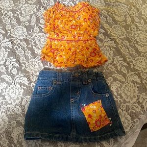 Wonder Kids Girl’s Two Piece Shirt and Skirt - size 12 months - like new